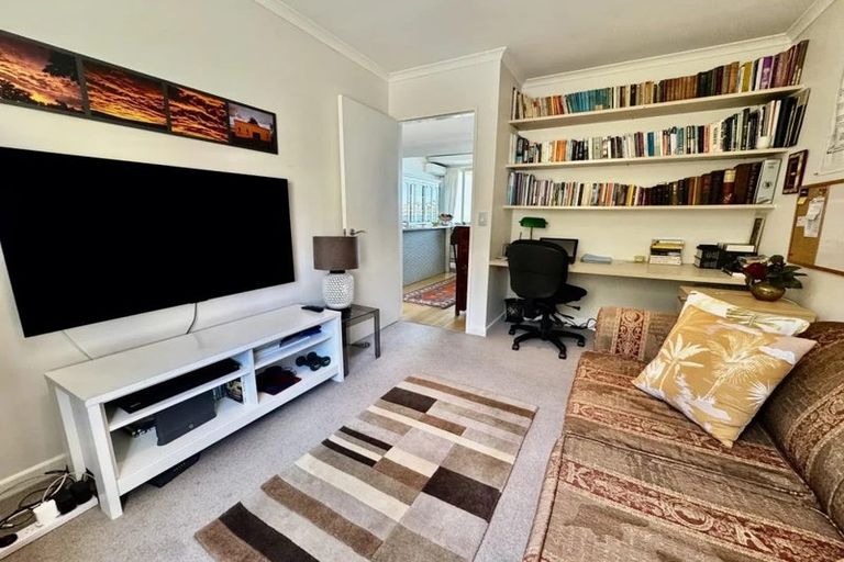 Photo of property in Marrakech Cafe, 14/305 Evans Bay Parade, Hataitai, Wellington, 6021