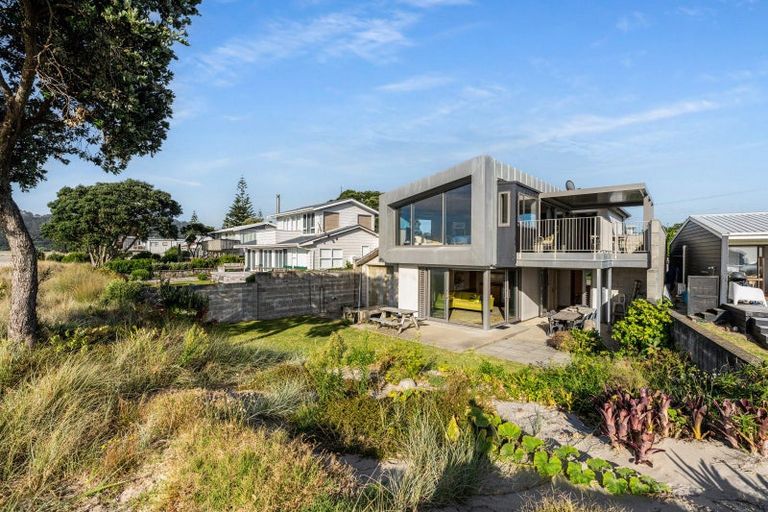 Photo of property in 114a Pipi Road, Whangamata, 3620