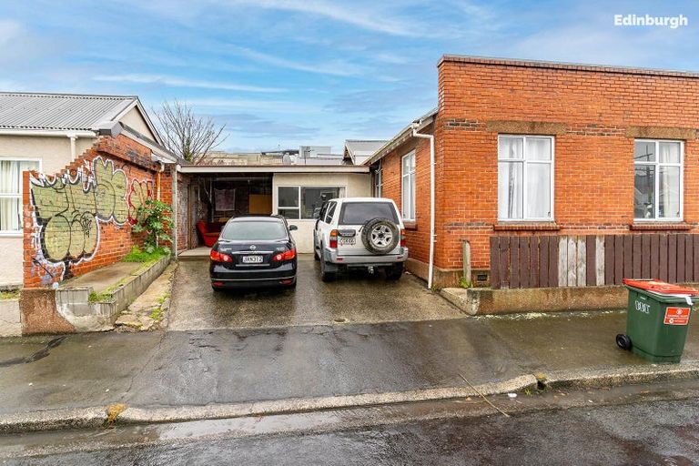 Photo of property in 122 Frederick Street, North Dunedin, Dunedin, 9016