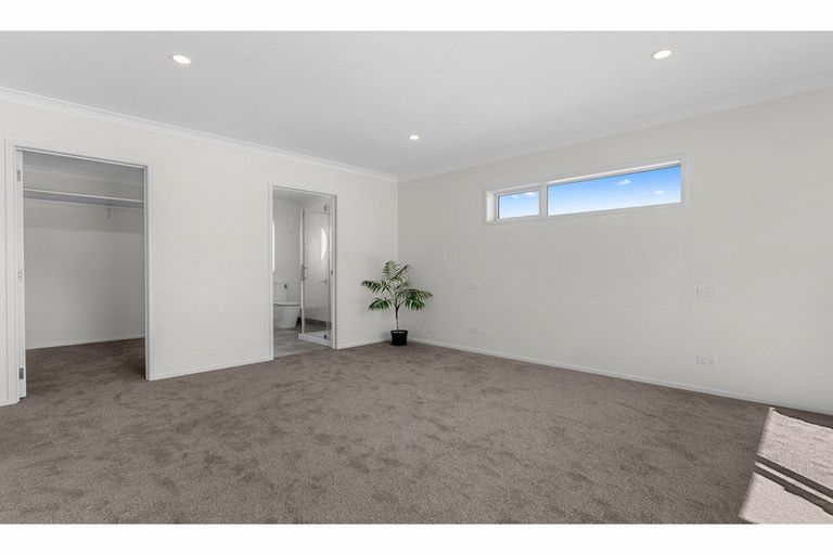 Photo of property in 37 Weka Street, Mangawhai, 0505