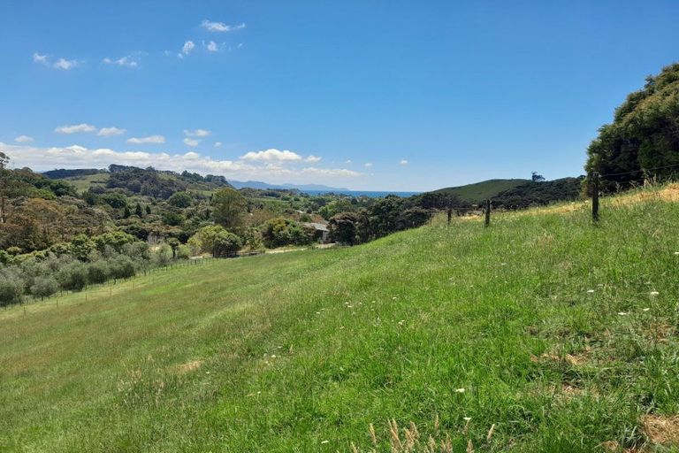 Photo of property in 18 Kawhina Lane, Kuaotunu, Whitianga, 3592