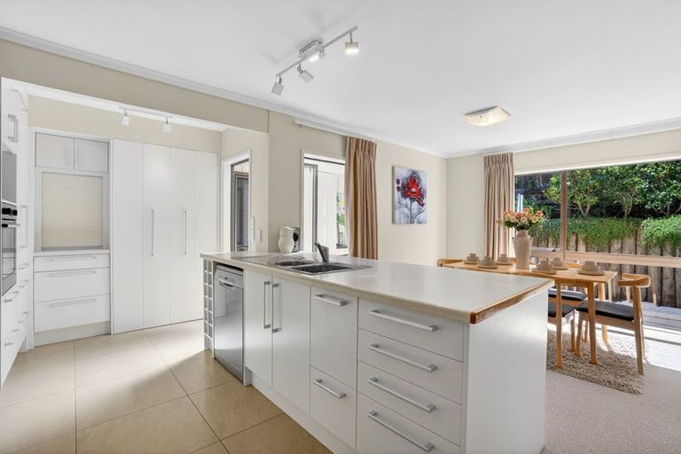 Photo of property in 4/1 Penzance Road, Mairangi Bay, Auckland, 0630