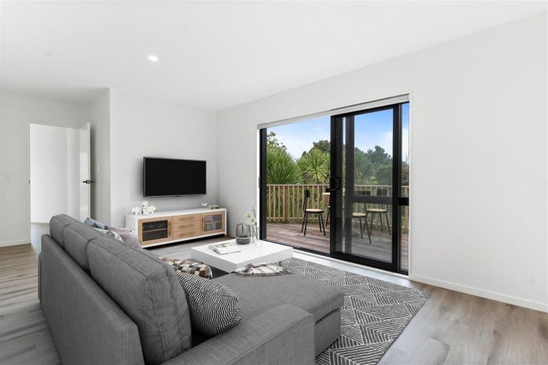 Photo of property in 10 Libby Lane, Howick, Auckland, 2010