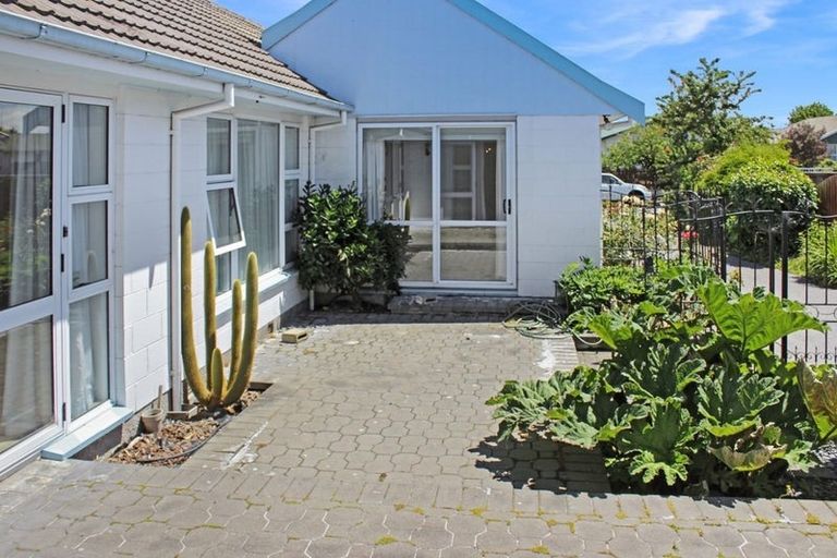Photo of property in 40 Carruthers Street, Ilam, Christchurch, 8041