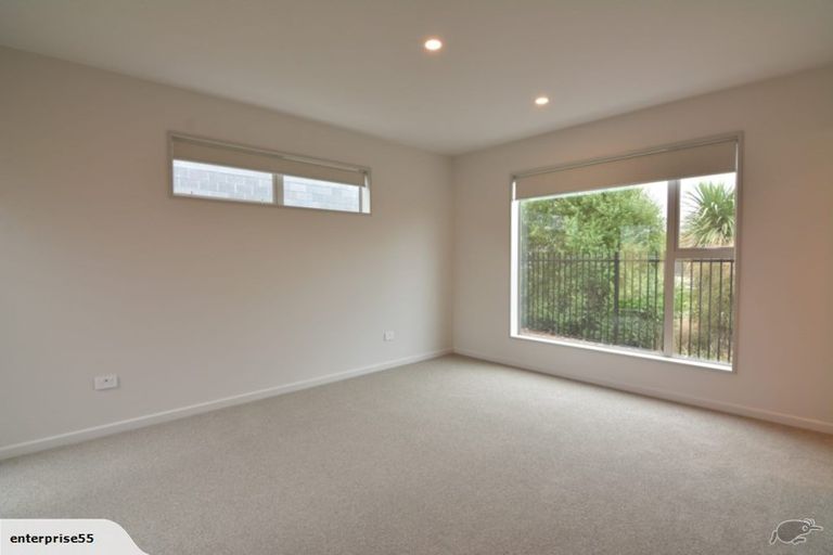 Photo of property in 8 Ardnave Lane, Broomfield, Christchurch, 8042