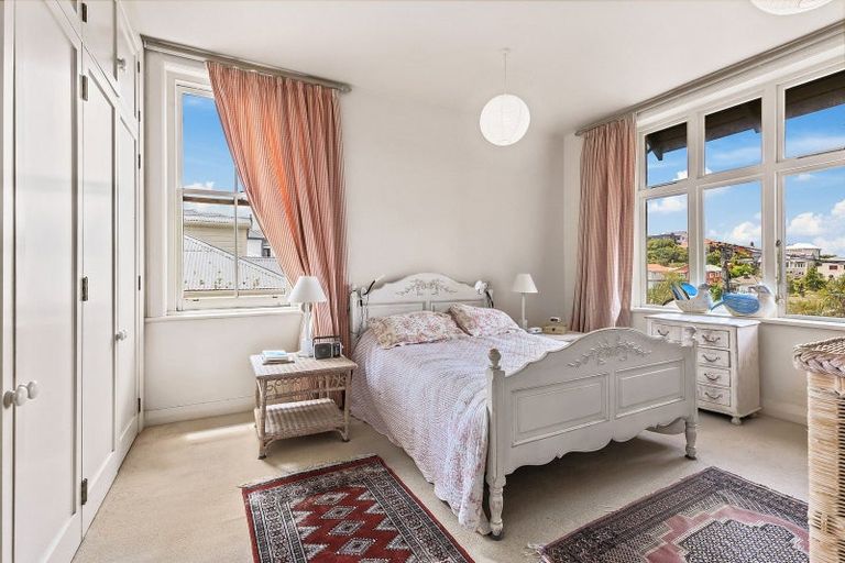 Photo of property in 16b Hadfield Terrace, Kelburn, Wellington, 6012