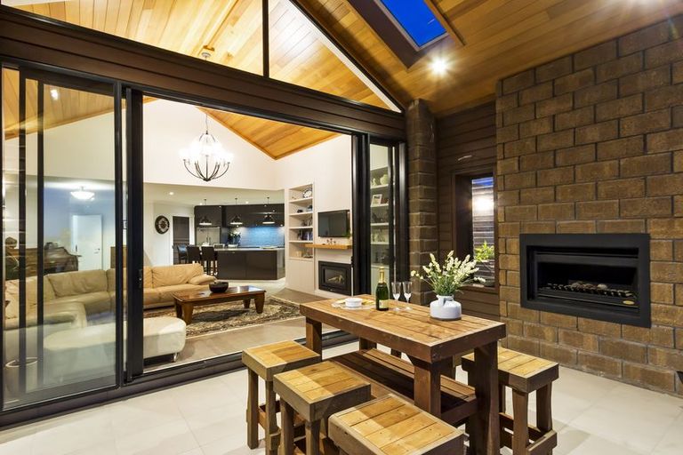 Photo of property in 40 Chianti Close, Flat Bush, Auckland, 2019