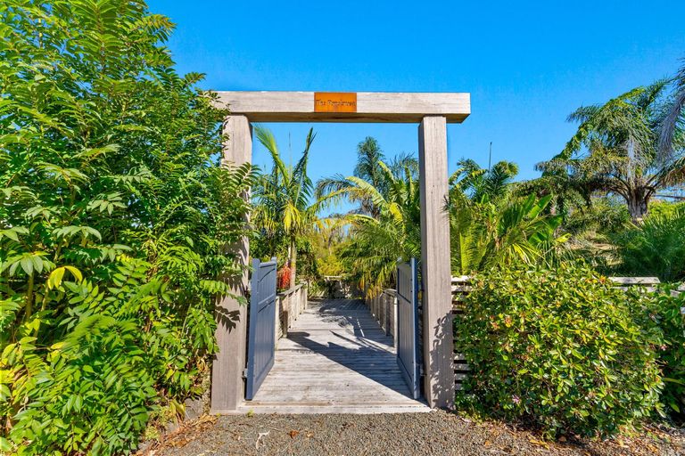 Photo of property in 134 Phillips Road, Kaiwaka, 0573