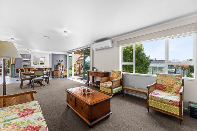 Photo of property in 39a Harper Road, Waimarama, Havelock North, 4294