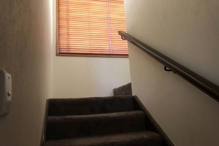 Photo of property in 28 Sedgwick Way, Westmorland, Christchurch, 8025