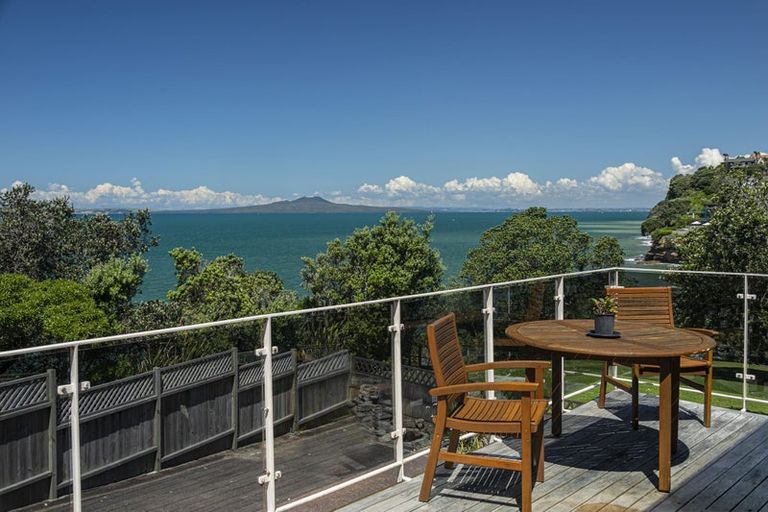 Photo of property in 45c Hyde Road, Rothesay Bay, Auckland, 0630