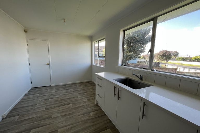 Photo of property in 1/17 Funnell Place, Manurewa, Auckland, 2102