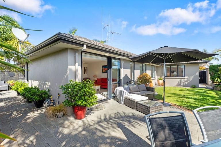 Photo of property in 19 Beachmere Place, Papamoa Beach, Papamoa, 3118