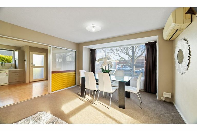 Photo of property in 12 Karnak Crescent, Russley, Christchurch, 8042