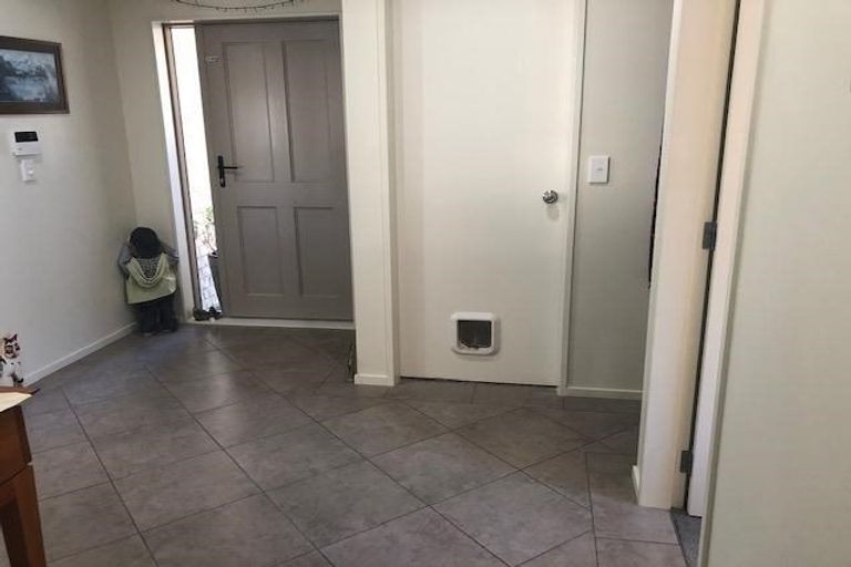 Photo of property in 89 Amesbury Drive, Churton Park, Wellington, 6037