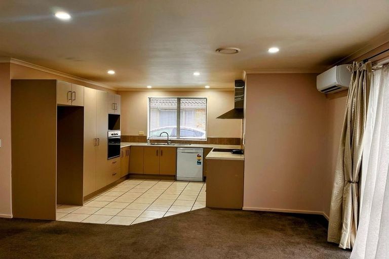 Photo of property in 23 Raphoe Road, Flat Bush, Auckland, 2019