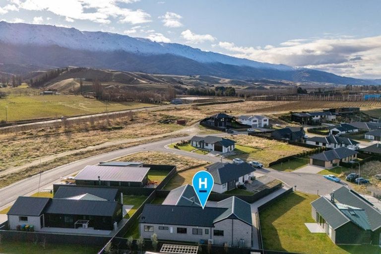 Photo of property in 8 Duohys Lane, Mount Pisa, 9383