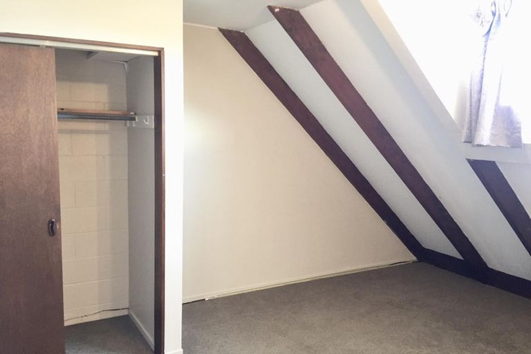 Photo of property in 4/31 Mana Avenue, Titahi Bay, Porirua, 5022