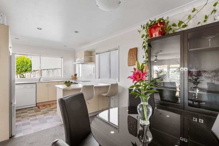 Photo of property in 1/42 Bay Street, Red Beach, 0932