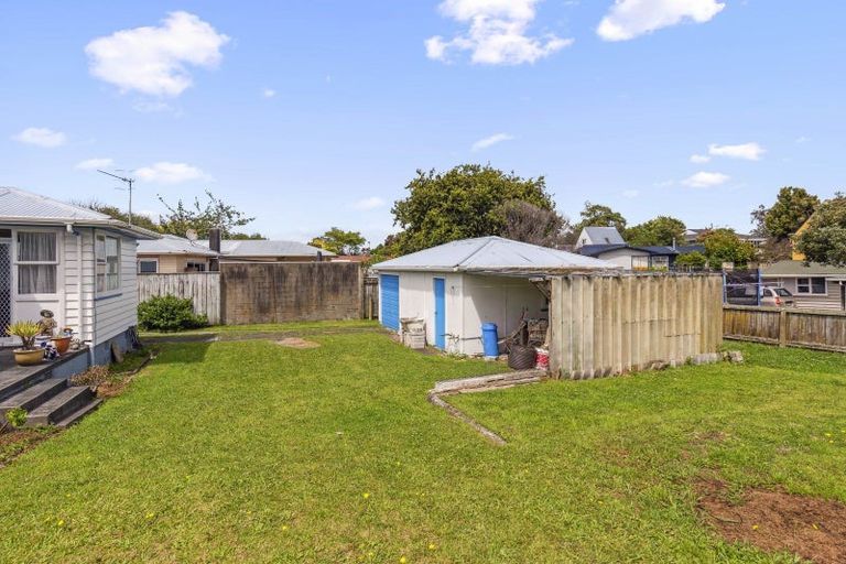 Photo of property in 233 Matai Road, Raumati Beach, Paraparaumu, 5032