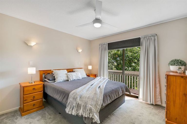 Photo of property in 5 Solway Place, Papakowhai, Porirua, 5024