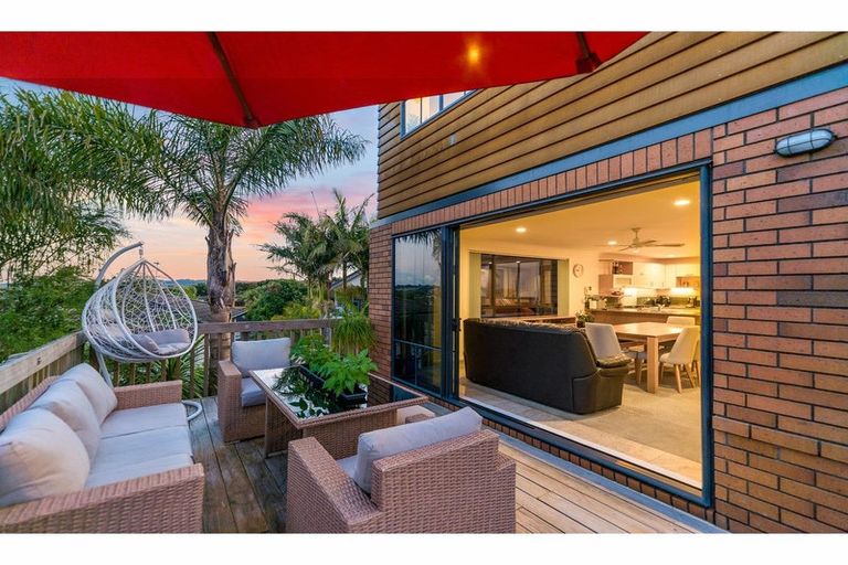 Photo of property in 16 San Lorenzo Rise, Henderson, Auckland, 0612