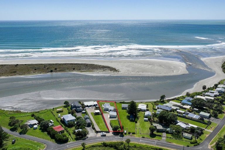 Photo of property in 176 Mahia East Coast Road, Mahia, 4198