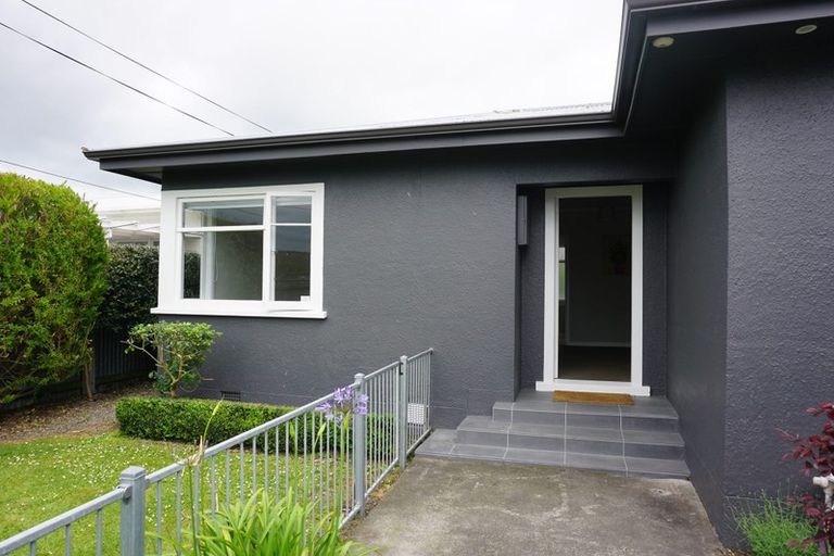 Photo of property in 19 East Street, Terrace End, Palmerston North, 4410