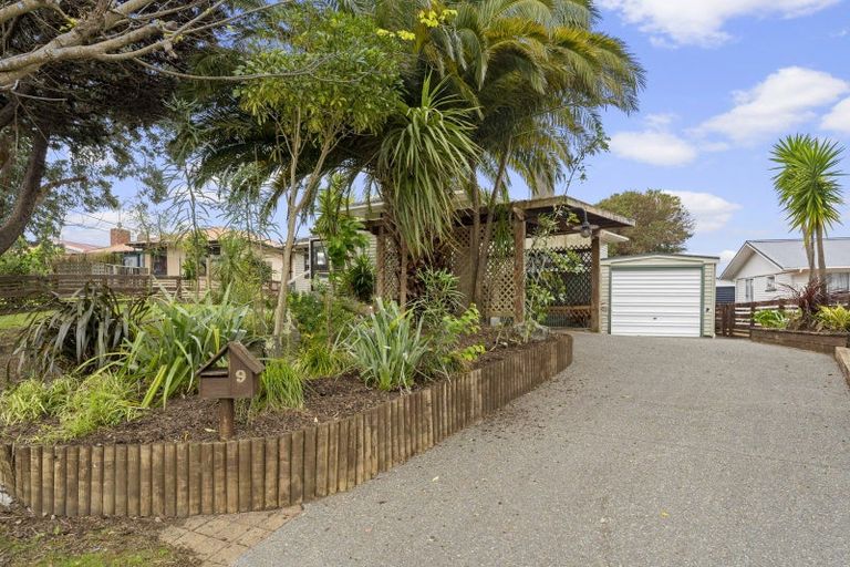 Photo of property in 9 Konini Grove, Raumati Beach, Paraparaumu, 5032