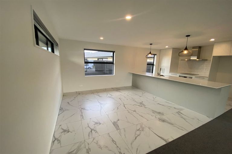 Photo of property in 1 Songpa Street, Halswell, Christchurch, 8025
