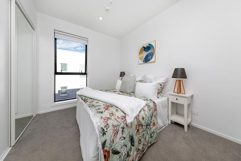 Photo of property in 1817a Great North Road, Avondale, Auckland, 1026