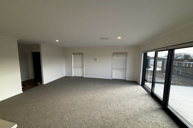 Photo of property in 12 Wilton Street, Westown, New Plymouth, 4310