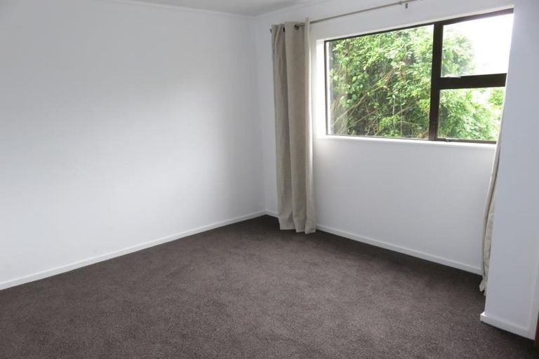 Photo of property in 4b Mcmahon Way, Paparangi, Wellington, 6037