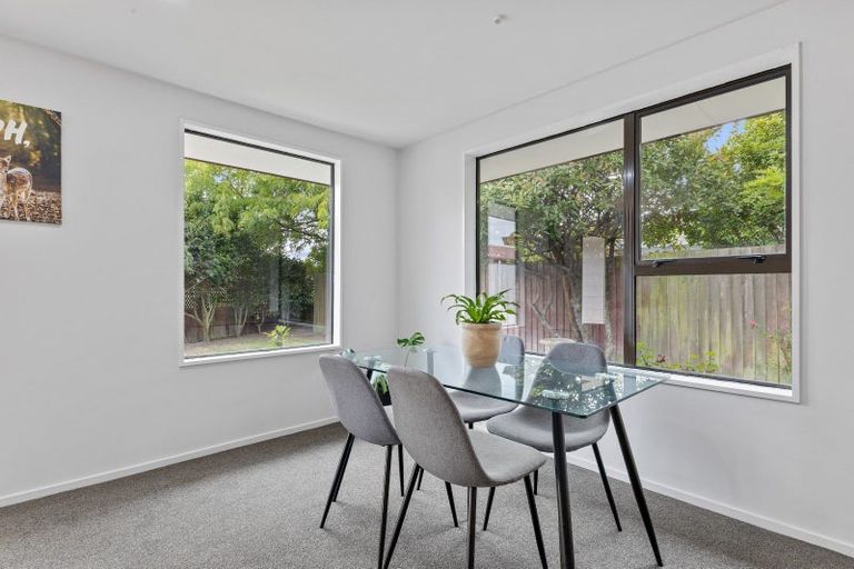 Photo of property in 1/3 Thornhill Place, Sockburn, Christchurch, 8042