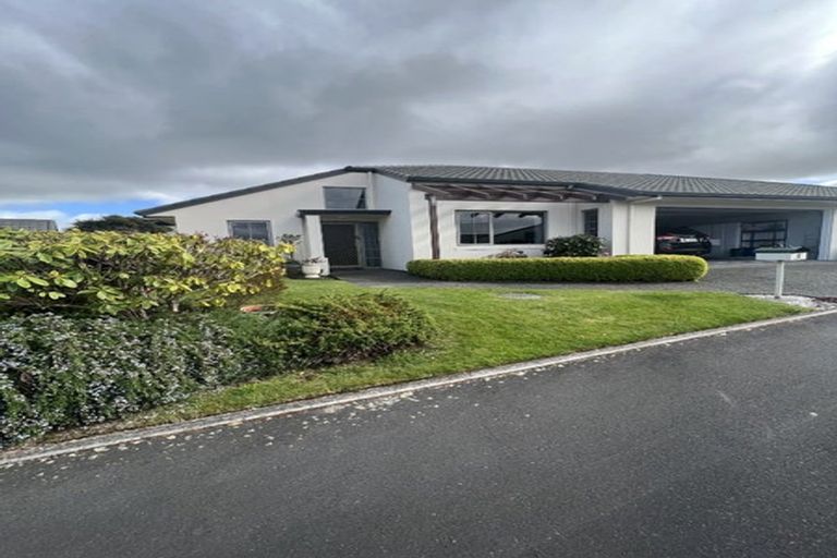 Photo of property in 5 Lakeridge Close, Rangatira Park, Taupo, 3330