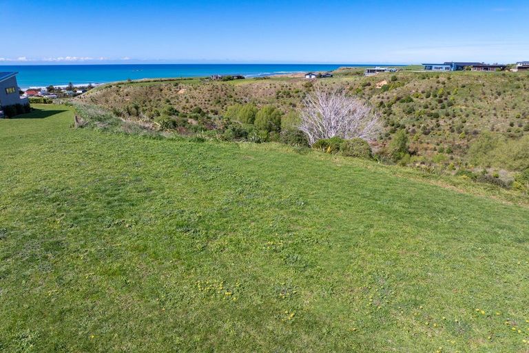 Photo of property in 4 Pukeko Place, Riversdale Beach, Masterton, 5872