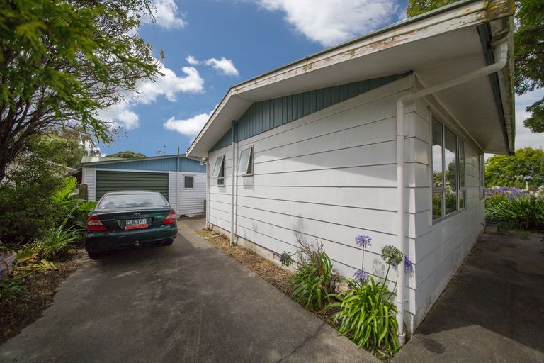 Photo of property in 4 Turakina Street, Westbrook, Palmerston North, 4412
