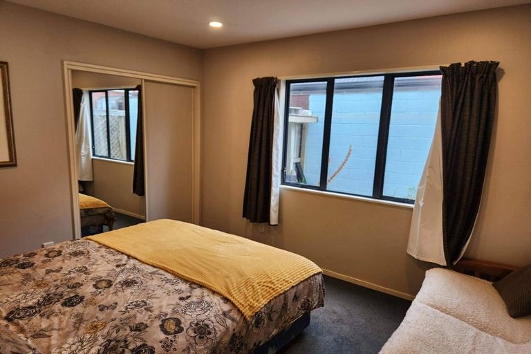 Photo of property in 411 Marine Parade, South New Brighton, Christchurch, 8062