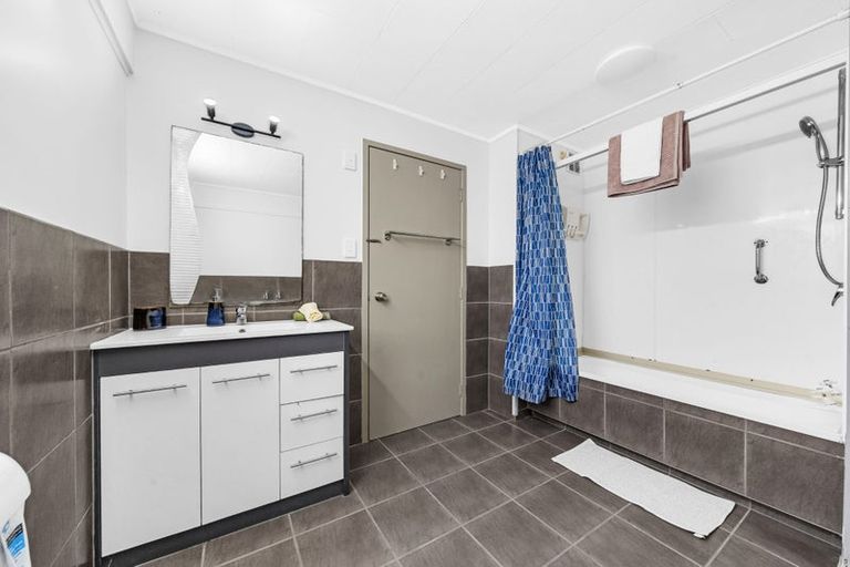 Photo of property in 4/56 Rimu Street, New Lynn, Auckland, 0600