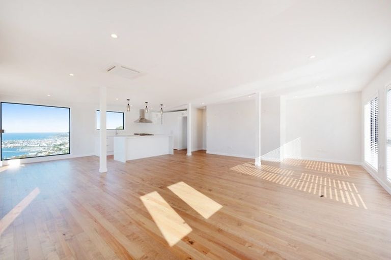 Photo of property in 4/25 Thane Road, Roseneath, Wellington, 6011