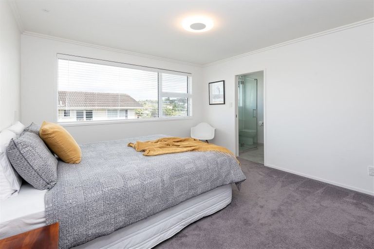 Photo of property in 19 Advene Road, Cockle Bay, Auckland, 2014