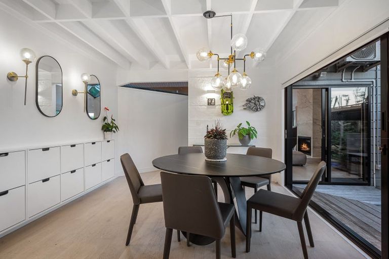 Photo of property in 9 Quebec Road, Milford, Auckland, 0620