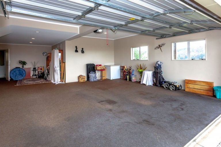 Photo of property in 133 Pacific View Drive, Whangamata, 3620