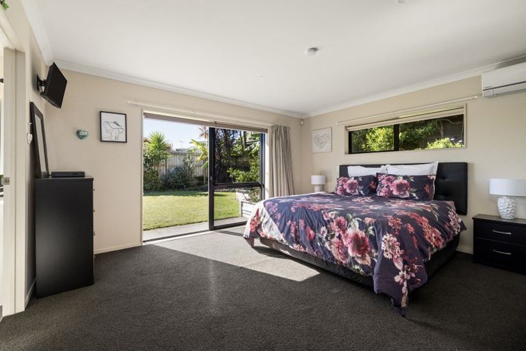Photo of property in 57 Oteki Park Drive, Welcome Bay, Tauranga, 3112