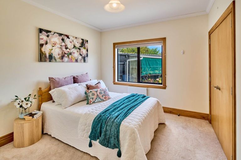 Photo of property in 24a Hautana Square, Woburn, Lower Hutt, 5010
