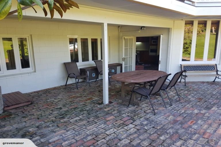 Photo of property in 8 Faith Grove, Greenhithe, Auckland, 0632