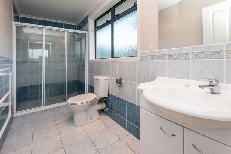 Photo of property in 96 Redcastle Drive, East Tamaki, Auckland, 2013