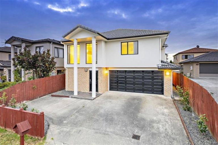Photo of property in 10 Manning Rise, Flat Bush, Auckland, 2019