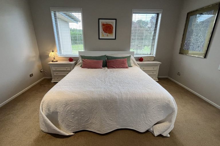 Photo of property in 15 John Paterson Drive, Halswell, Christchurch, 8025