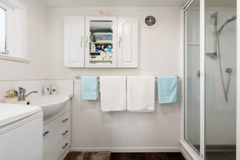 Photo of property in 4 Hillary Street, Waihi Beach, 3611